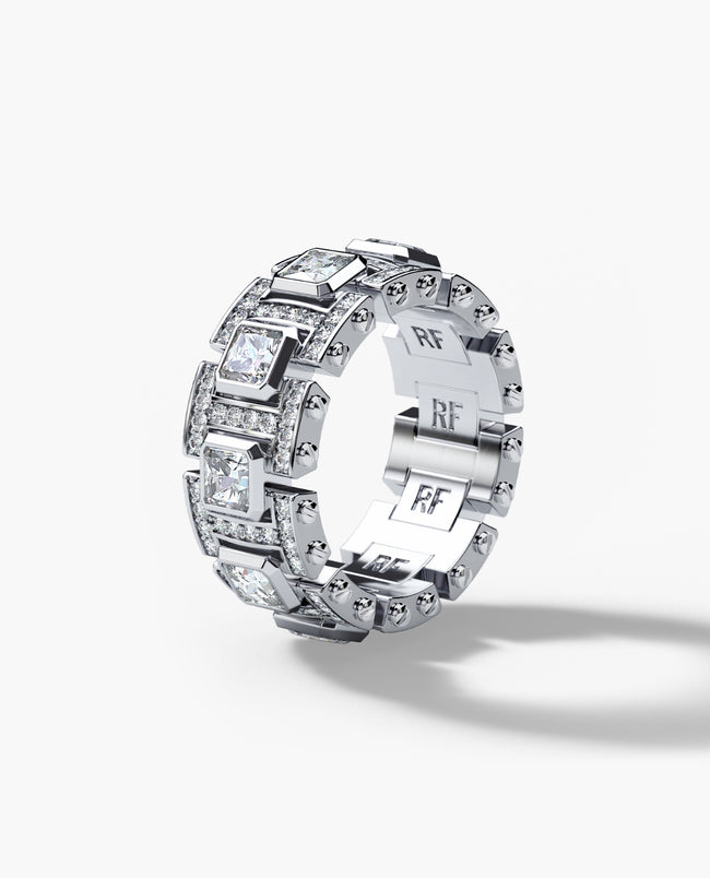 LA PAZ Gold Ring with 4.70ct Diamonds