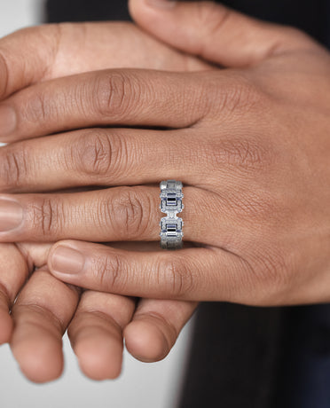 BAKER Gold Ring with 0.60ct Diamonds